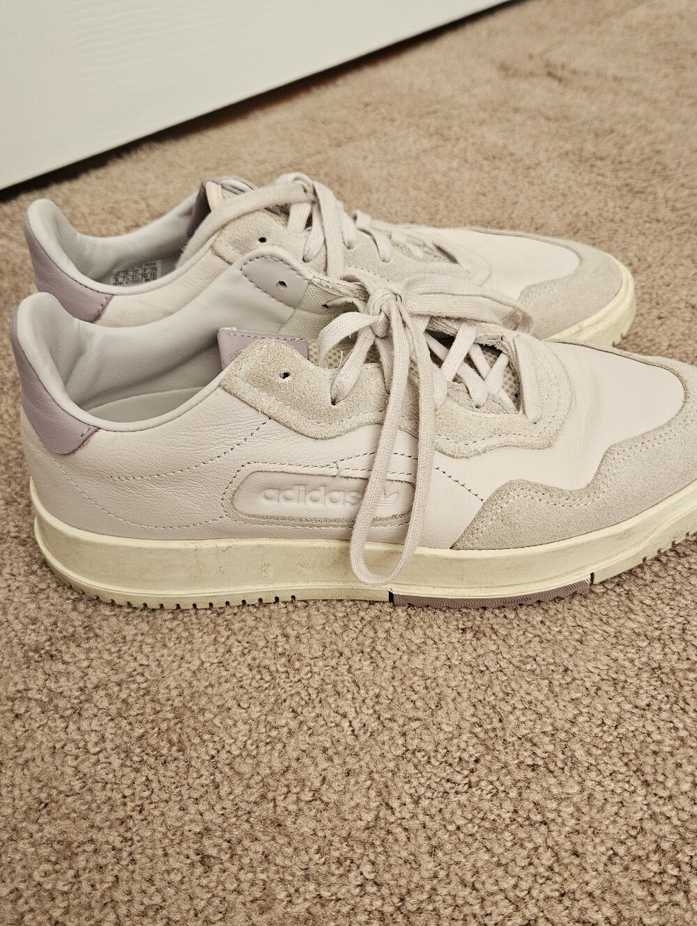 Sneakers - Picture 2 of 8